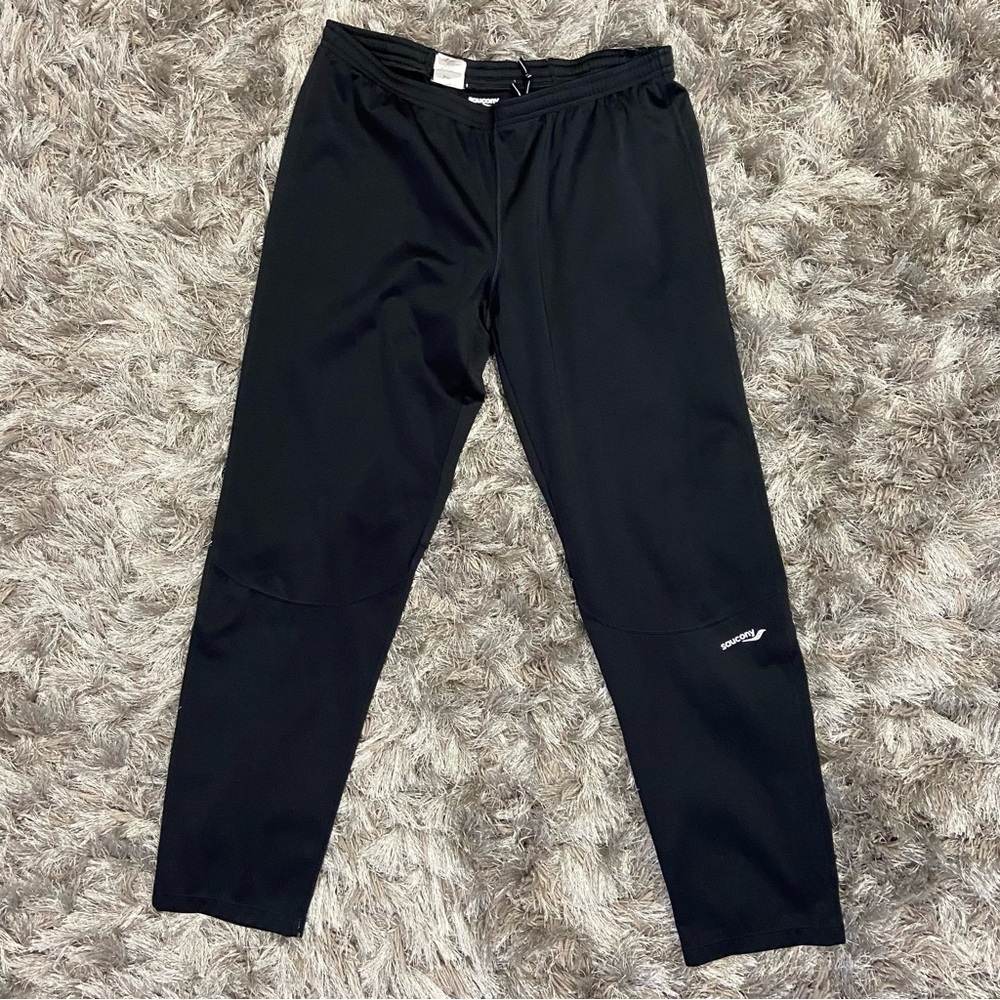 Saucony Women's Black Athletic Pants. Size L.